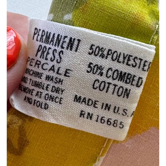 Vintage 1970s flat/top sheet, yellow, pink, green flowers, full size bed - Picture 7 of 10